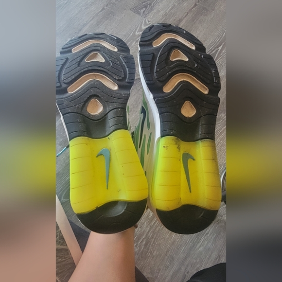 MENS NIKE AIR MAX EXOSENSE SE CV3016 100 SIZE 9 man's - Picture 9 of 10